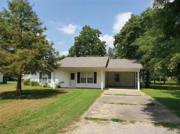 210 E Beech St, Bertrand, MO 63823