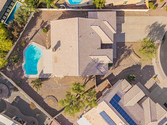 2nd image of 8411 N Mammoth Dr