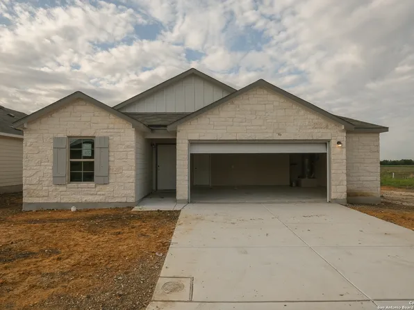 1105 Limestone Ridge, Seguin, TX 78155