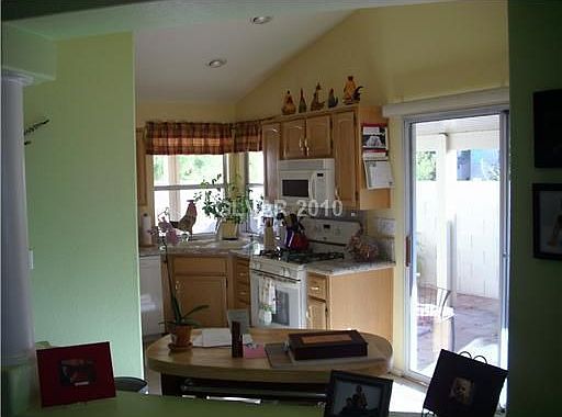 4th image of 1836 Glenwillow Dr