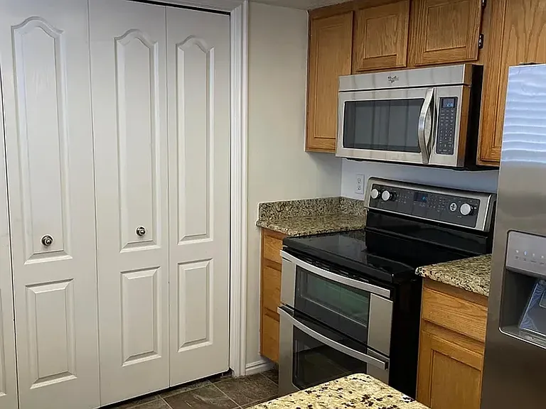 441 E Sunland Dr #26 — Photo 11