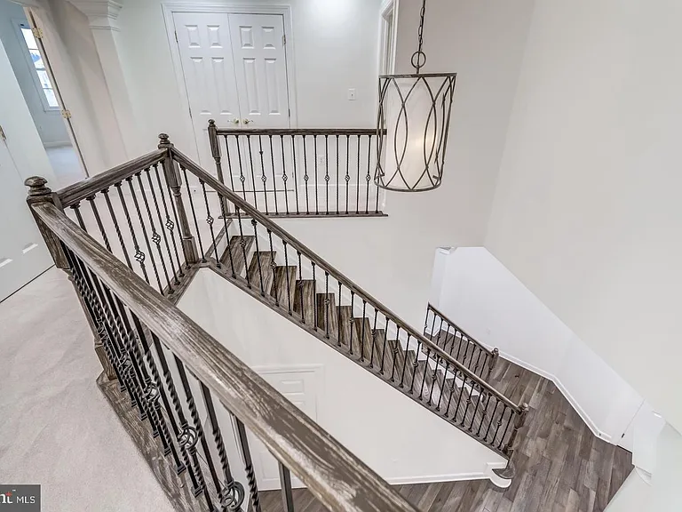 24909 Pinebrook Rd — Photo 12