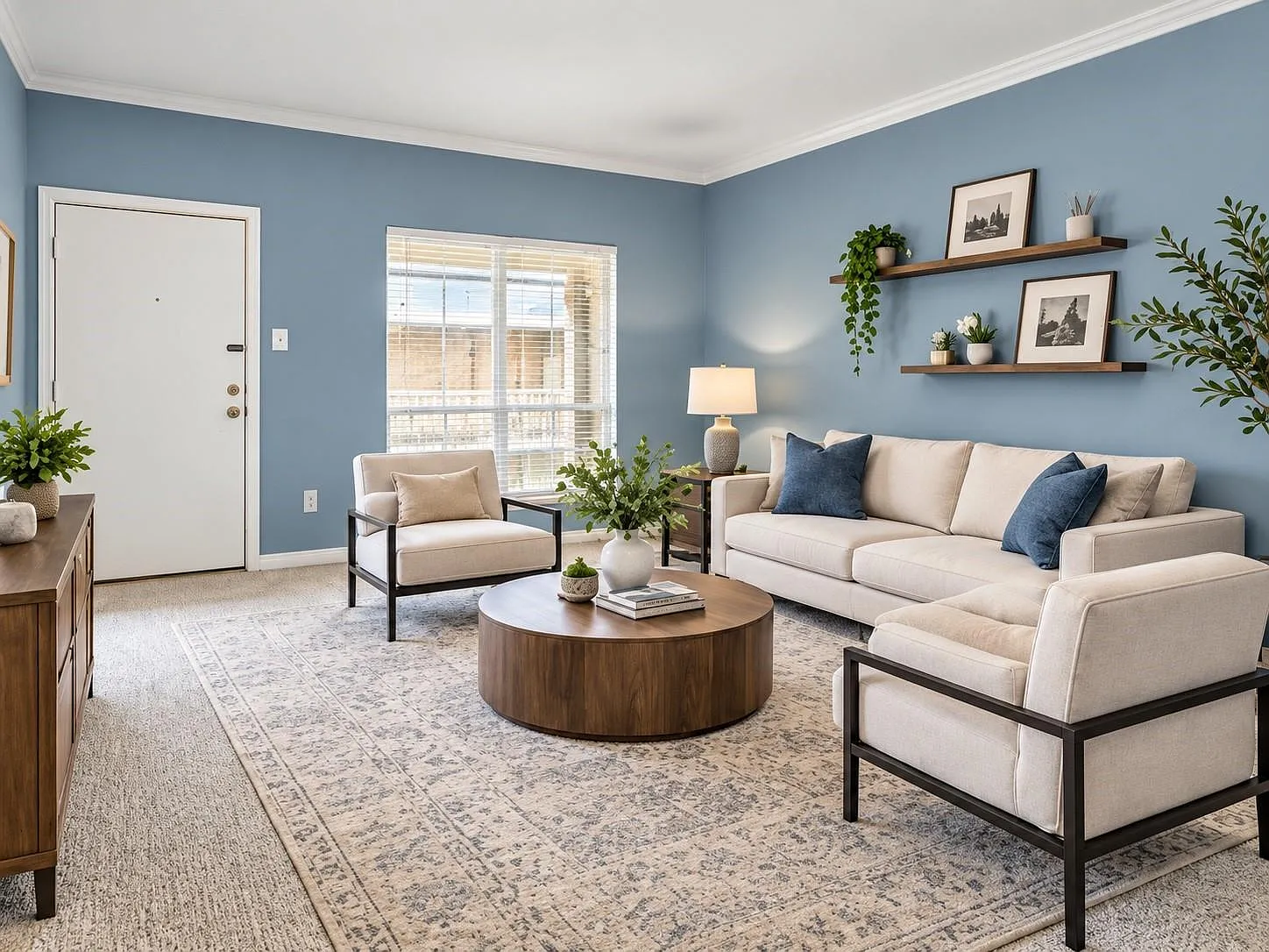 2 bed, 1220 sqft, $2,199 — Photo 3