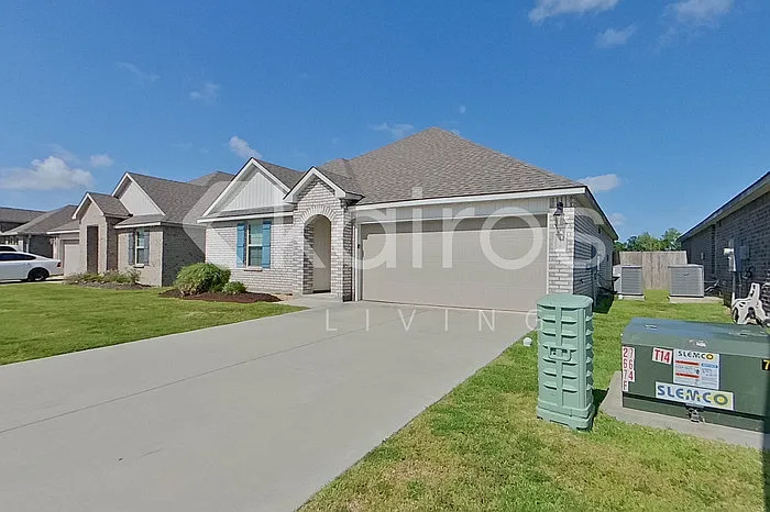 118 Santiago Ct — Photo 3