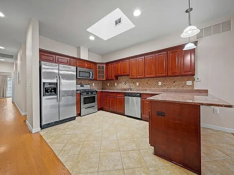 41 Wright Ave #2 — Photo 9