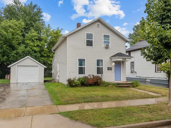 616 N Division St, Appleton, WI 54911