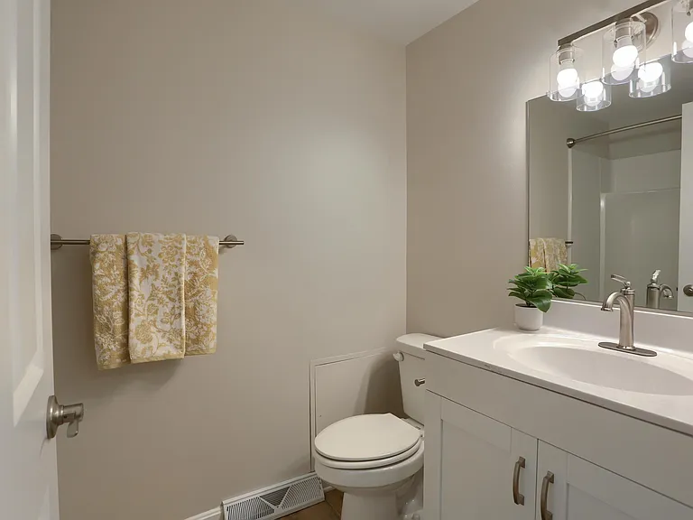Briarcrest Gardens Apartments & Townhomes — Photo 62