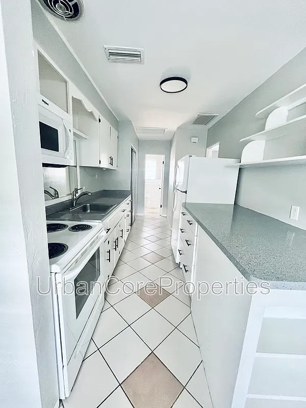 1 bed, 1.0 bath, 500 sqft, $1,495 — Photo 4