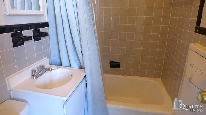 Rented by (Legacy) NY Quality Living Uptown | media 27