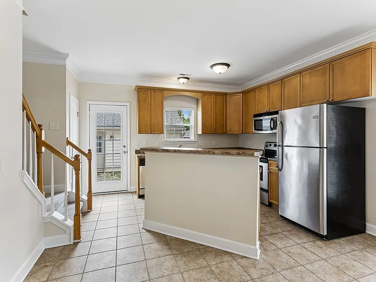 7855 Heaton Way — Photo 14