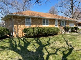 11 Taylor Ct, Beardstown, IL 62618