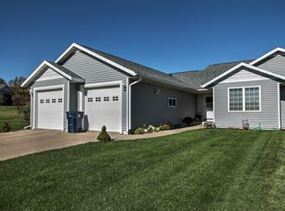 E7492 Chip Ct, Viroqua, WI 54665