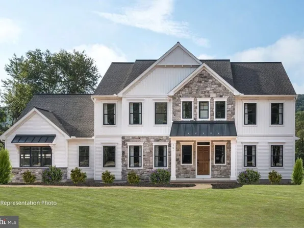 209 E Stewart Ct, Marysville, PA 17053