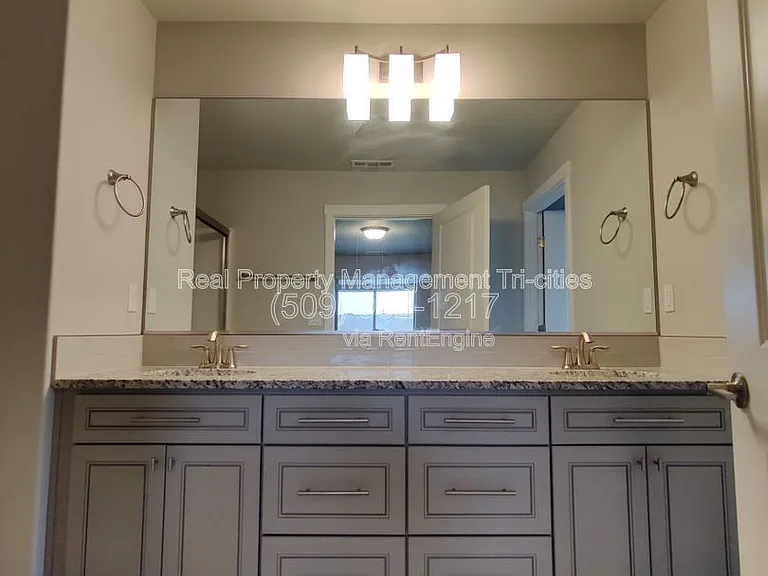 8209 Coldwater Dr — Photo 8