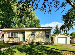 112 E Washington St, Sackets Harbor, NY 13685