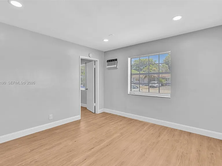 161 NW 40th St #1 — Photo 13