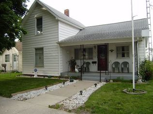 807 Van Buren St, Walkerton, IN 46574