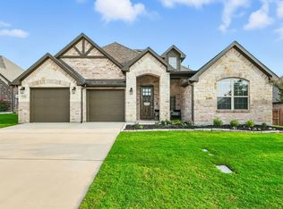 705 Chaparral Rd, Sanger, TX 76266