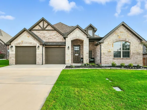 705 Chaparral Rd, Sanger, TX 76266