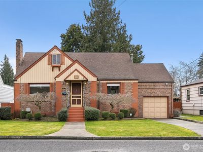 408 8th Avenue NE, Puyallup, WA, 98372