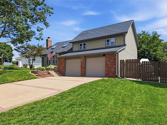3rd image of 6815 Acuff St