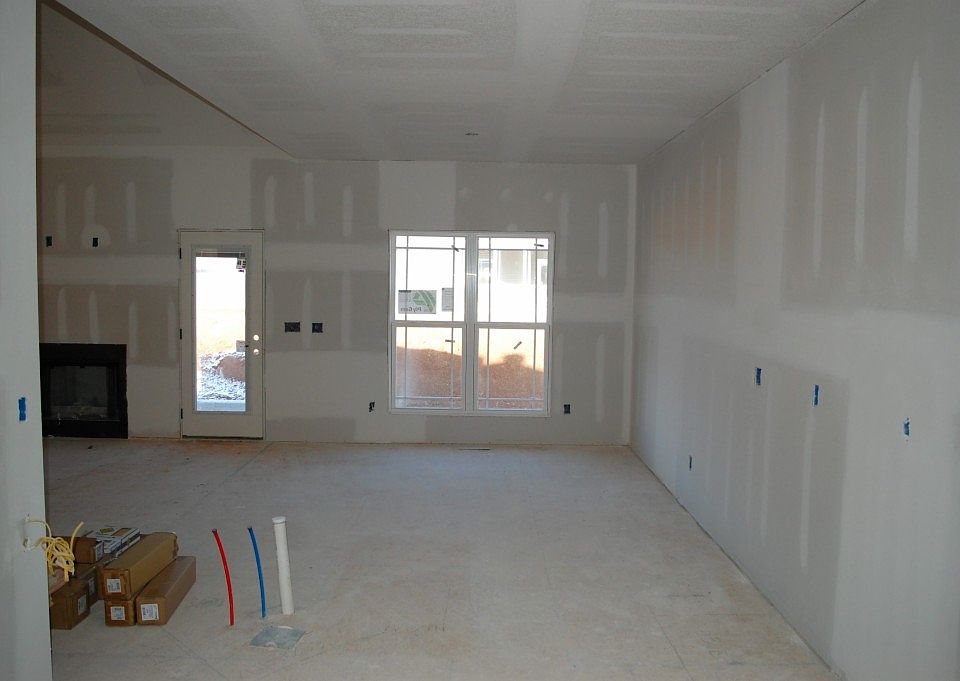 2nd image of 360 Wellington Dr