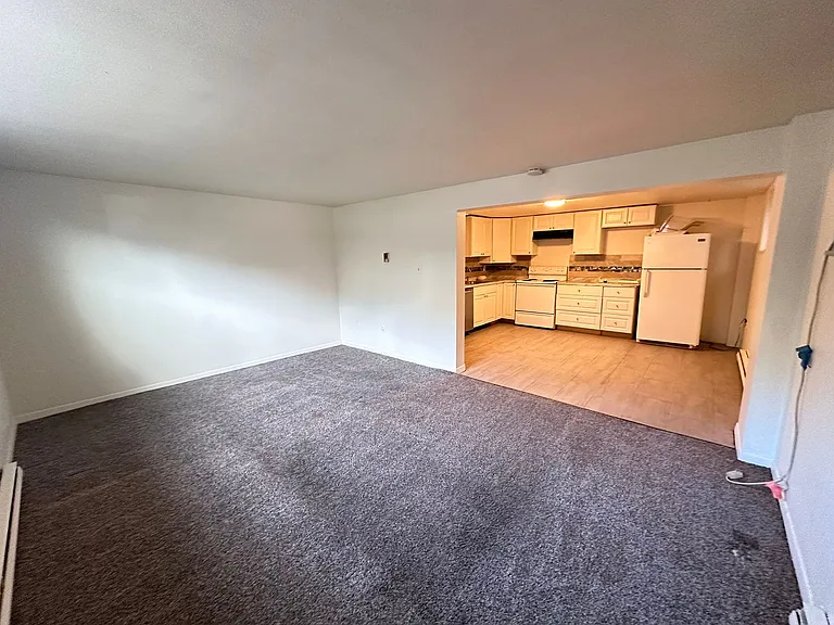 525 Franklin St — Photo 6