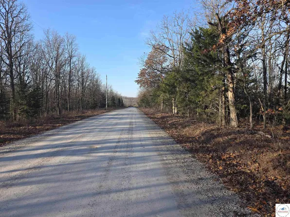 3964 & 3965 Gardiner Rd, Edwards, MO 65326