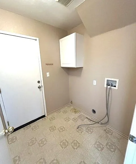 643 Laxford Rd — Photo 19