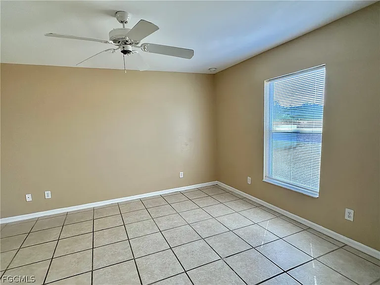 2015 Xelda Ave N — Photo 17