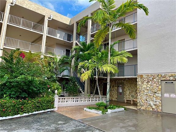 3rd image of 2821 Somerset Dr APT 115