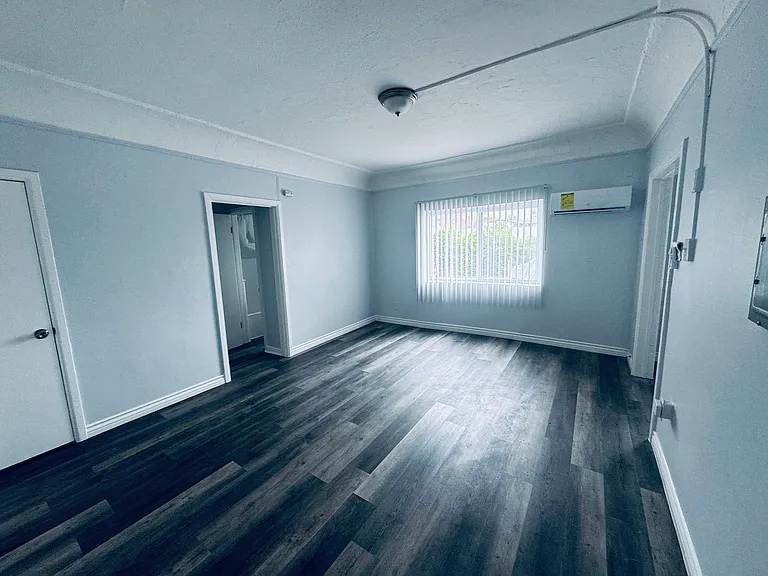 5437 Virginia Ave — Photo 8