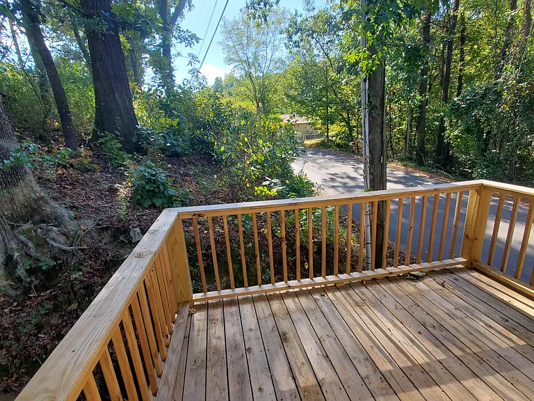 416 Hogan Cir — Photo 15