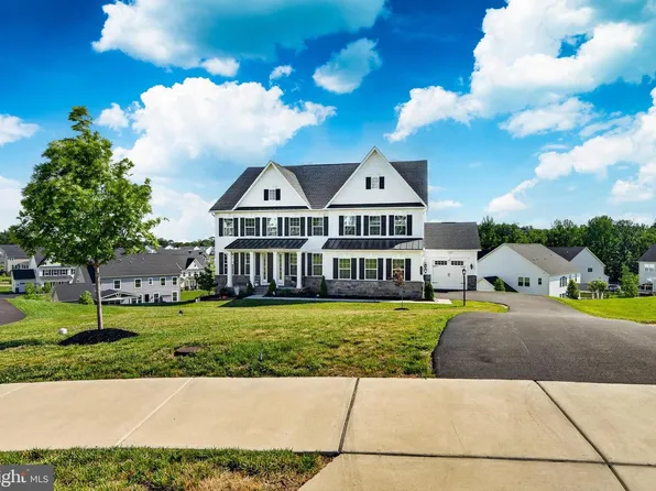 207 Alexis Ct, West Chester, PA 19380