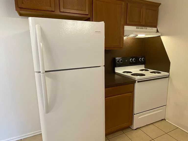 Stonebrook Apartments — Photo 20