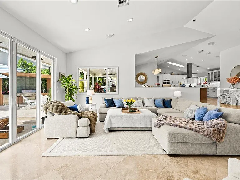 3001 Jasmine Ct — Photo 17