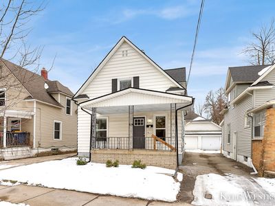 414 Fernando St NE, Grand Rapids, MI, 49505