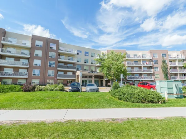 17404 64th Ave NW #422, Edmonton, AB T5T 6X4