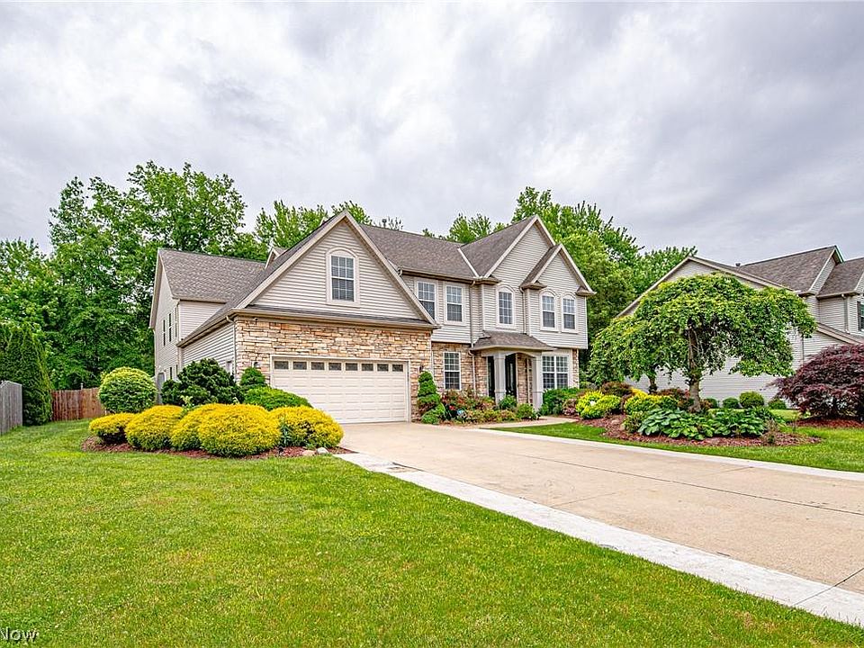 1st image of 2823 Danielle Dr