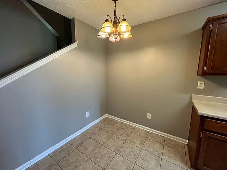 7210 Santa Fe Loop — Photo 5