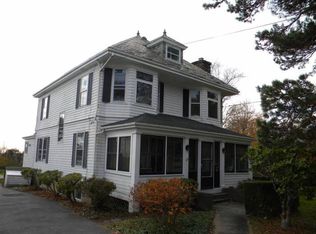 1367 Green End Ave, Middletown, RI 02842