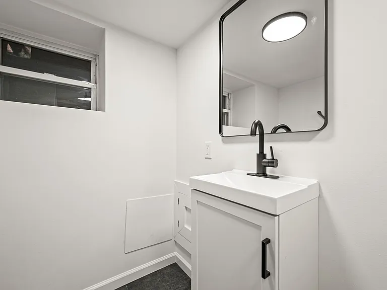 4428 Sherwood Rd — Photo 12