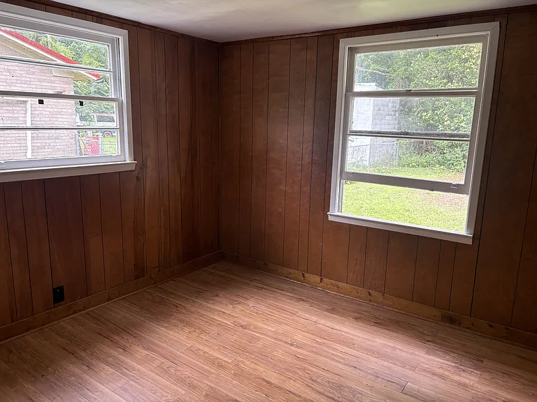 137 Belvedere Ct — Photo 22