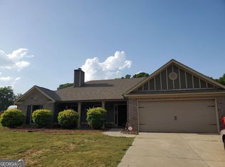 2450 Hollis Rd, Statham, GA 30666