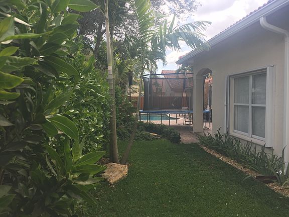 2nd image of 11239 NW 58th Ter