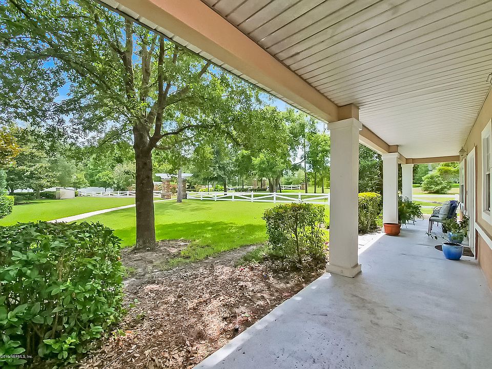 1st image of 1714 Forest Lake Cir W APT 2