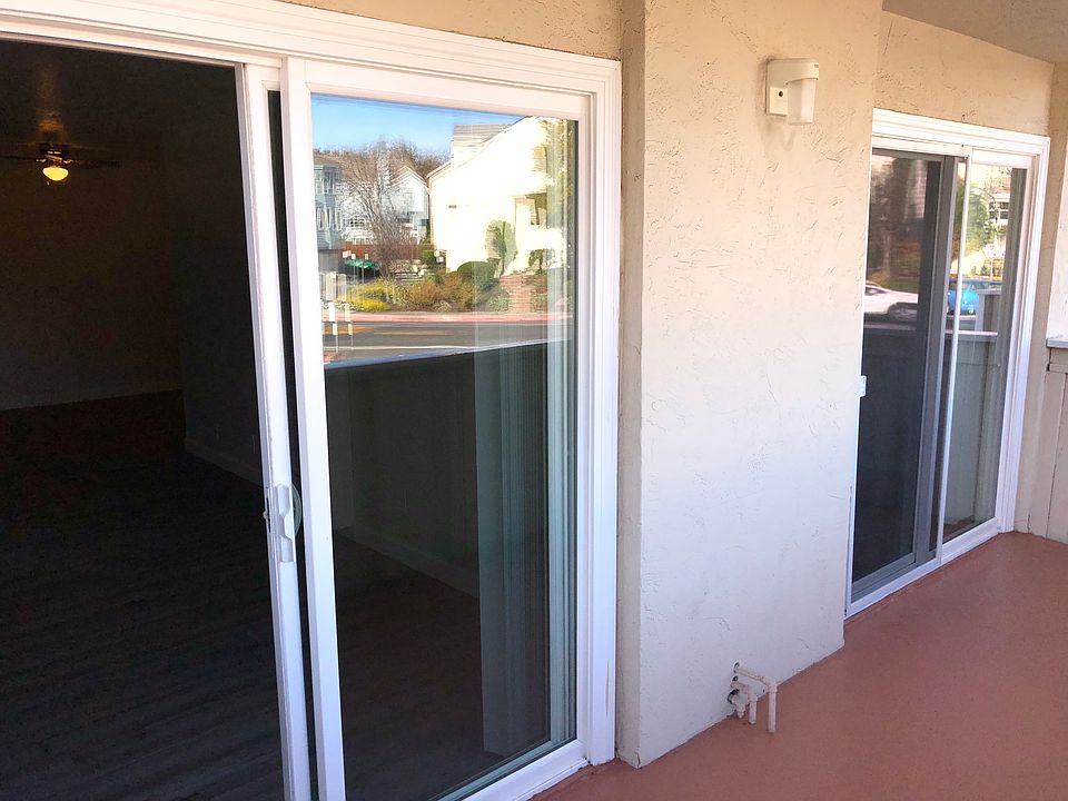 Balcony access from living room & bedroom