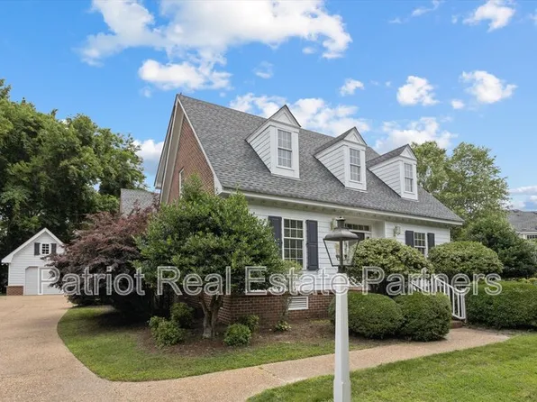 103 Tucker Ct, Carrollton, VA 23314