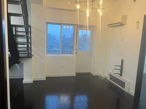 4th image of 92 Canal St Unit 12C