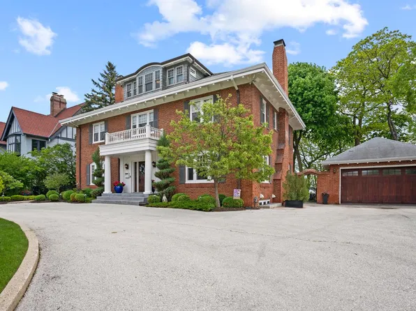 3900 North Lake DRIVE, Shorewood, WI 53211